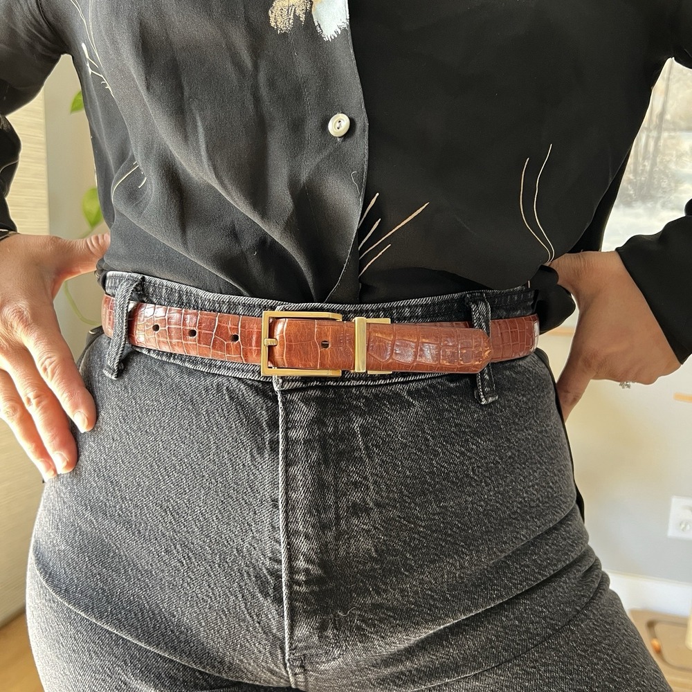 Vintage‎ Brown Faux Croc Embossed Leather Belt Gold Buckle Medium Skinny Classic